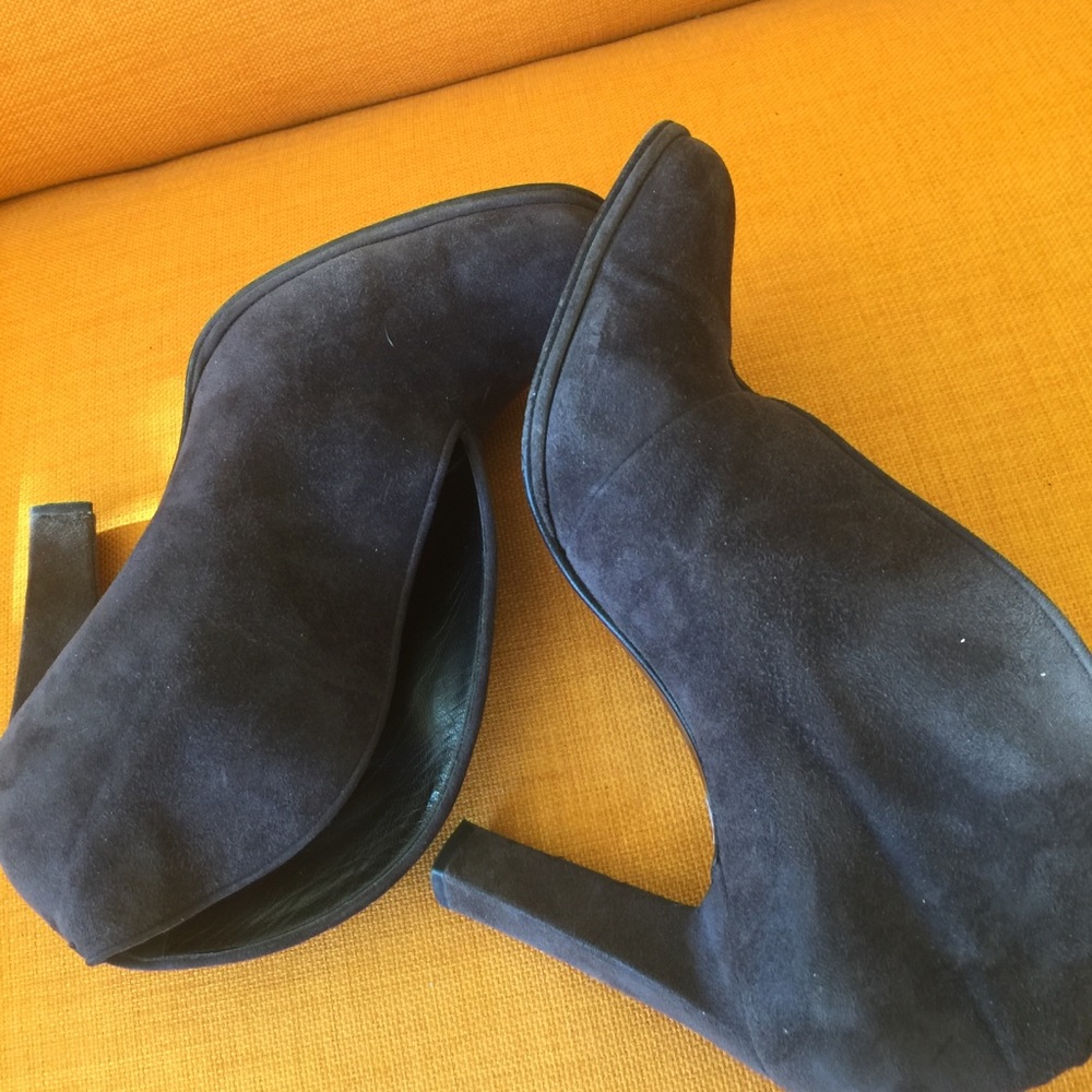 VINTAGE RICHARD TYLER ANKLE BOOTS - Picture 6 of 10